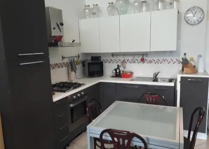 Апартаменты Centro A 2 Passi Dal Mare Фоллоника